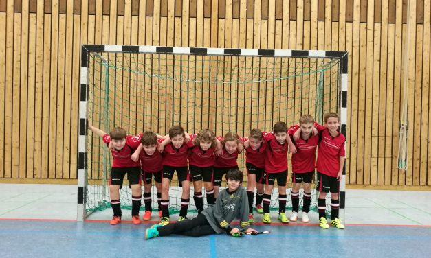 E-Junioren gewinnen Zwischenrunde